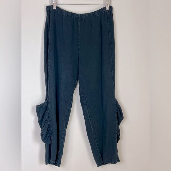 Oh My Gauze Guchi Pants Crop Womens sz 2 L/XL Black Pocket Boho Beach Coastal - Picture 1 of 10